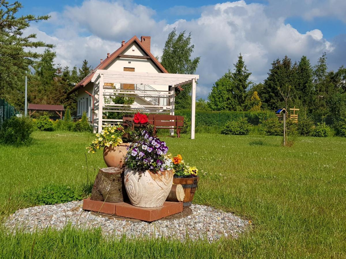 Domki Morskie Opowiesci Mikoszewo Exteriör bild